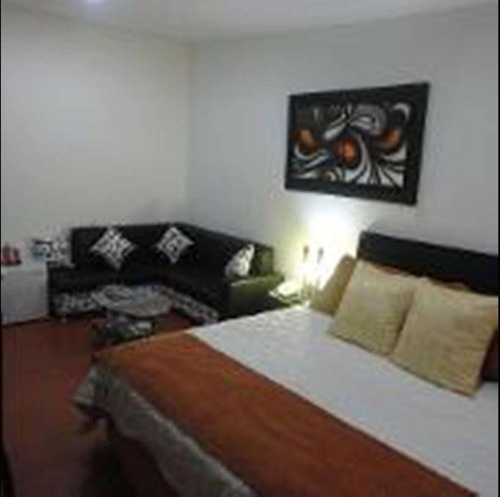 Hotel Palermo Suite Пасто Екстер'єр фото