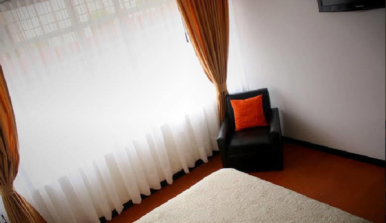 Hotel Palermo Suite Пасто Екстер'єр фото